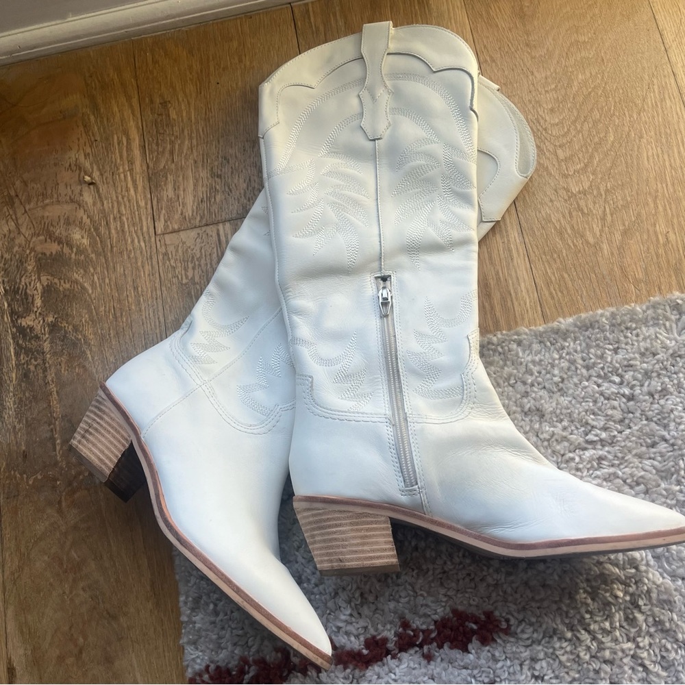Dolce Vita Solida White Leather Boots